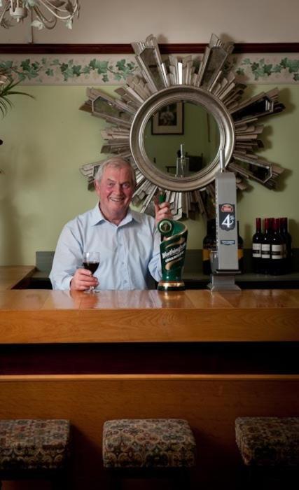 Belmont Hotel Wrexham Bagian luar foto