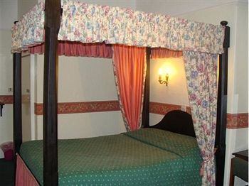 Belmont Hotel Wrexham Bagian luar foto